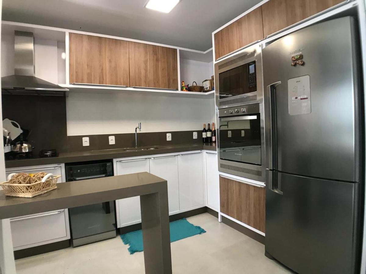 Luxuoso Apartamento Com Vista Exclusiva Para O Mar Apartment Governador Celso Ramos Bagian luar foto