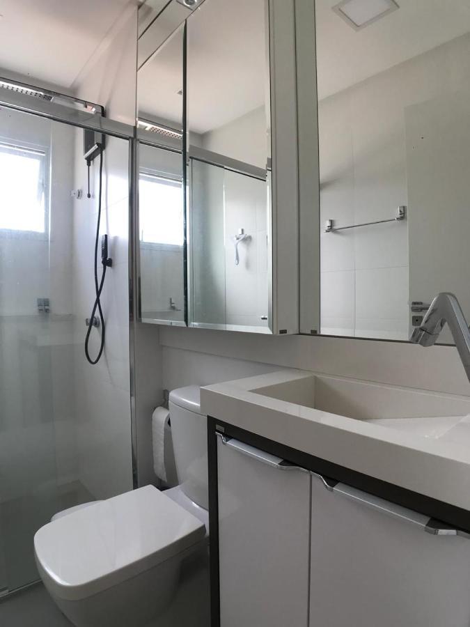 Luxuoso Apartamento Com Vista Exclusiva Para O Mar Apartment Governador Celso Ramos Bagian luar foto
