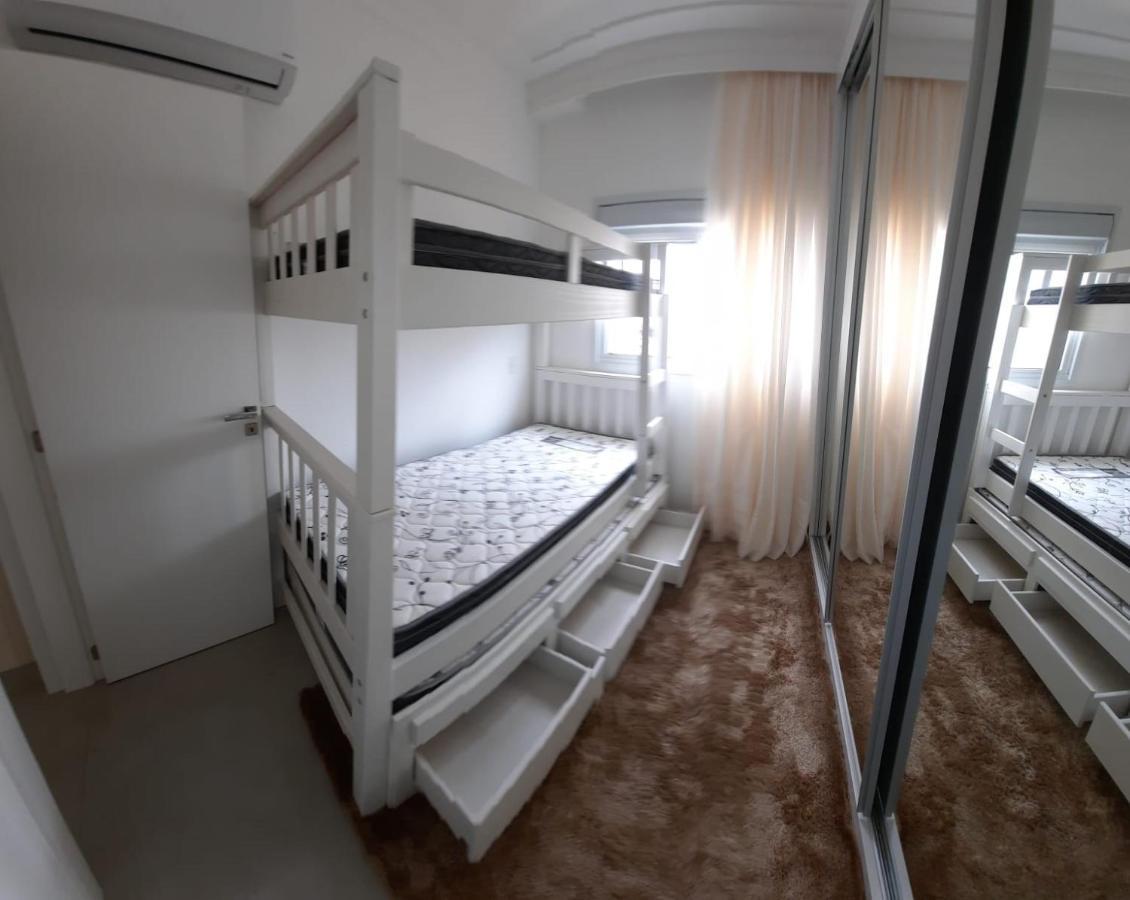 Luxuoso Apartamento Com Vista Exclusiva Para O Mar Apartment Governador Celso Ramos Bagian luar foto