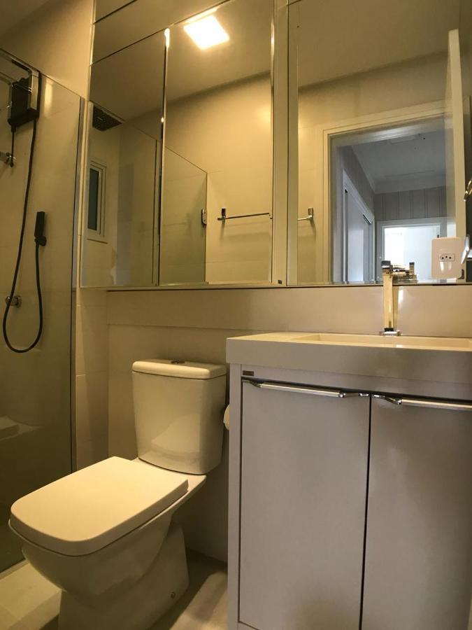 Luxuoso Apartamento Com Vista Exclusiva Para O Mar Apartment Governador Celso Ramos Bagian luar foto