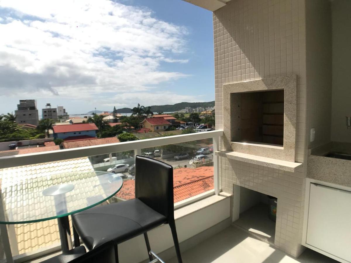 Luxuoso Apartamento Com Vista Exclusiva Para O Mar Apartment Governador Celso Ramos Bagian luar foto
